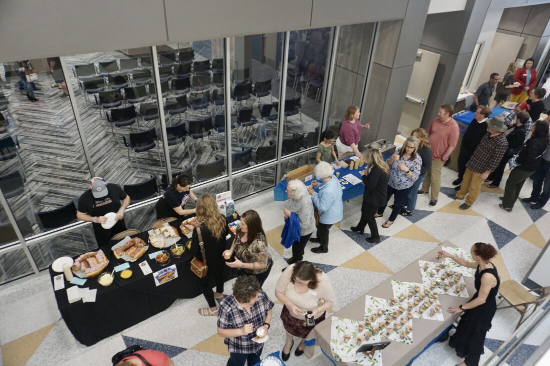 Residents tour new city offices News, Sports, Jobs Minot Daily News